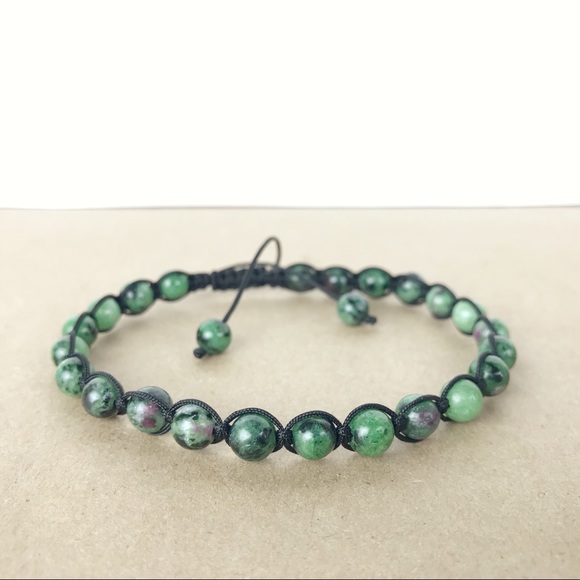 Handmade} Ruby in Zoisite Adjustable Bracelet - Picture 2 of 4